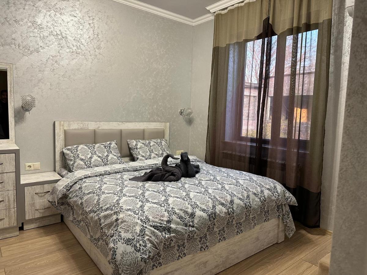 Our House Bed & Breakfast Vagharshapat Bagian luar foto
